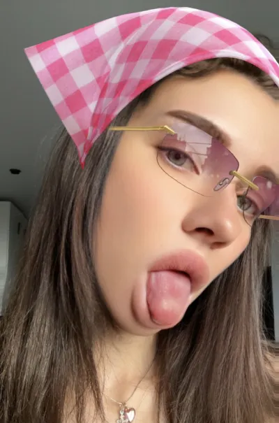 @girl-kira