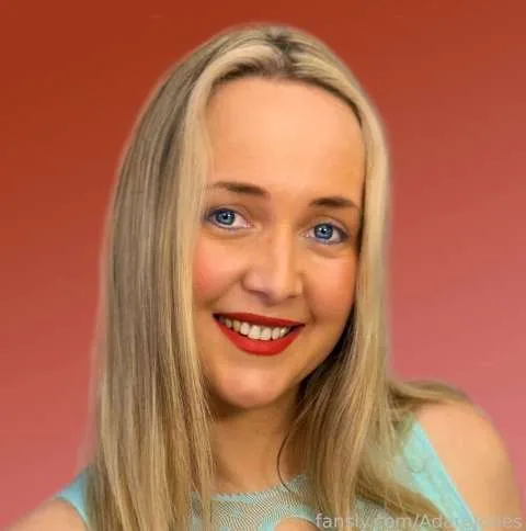 @AdaraJones