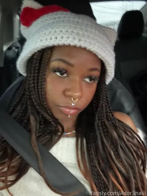 @Ador3naiii