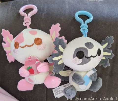 @Adria_Axolotl