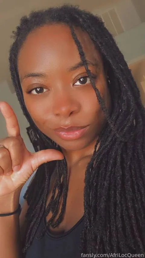 @AfriLocQueen