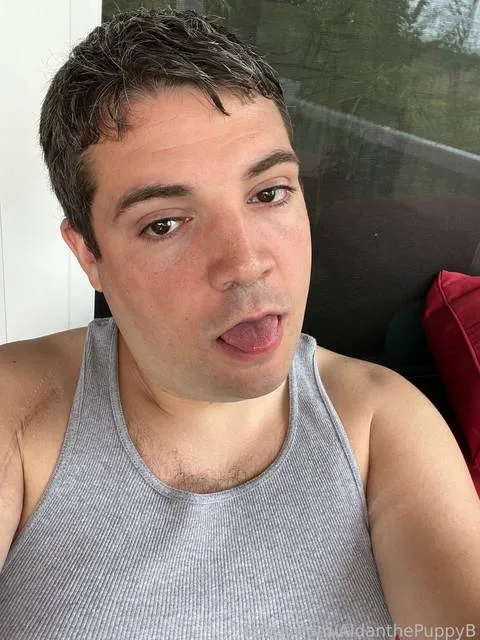 @AidanthePuppyB