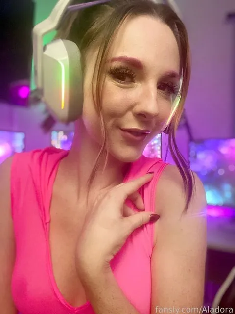 @Aladora