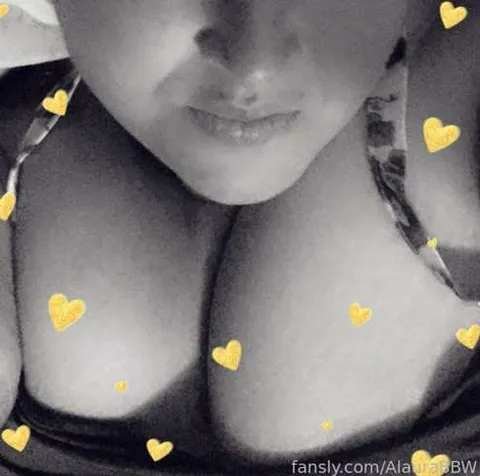 @AlauraBBW