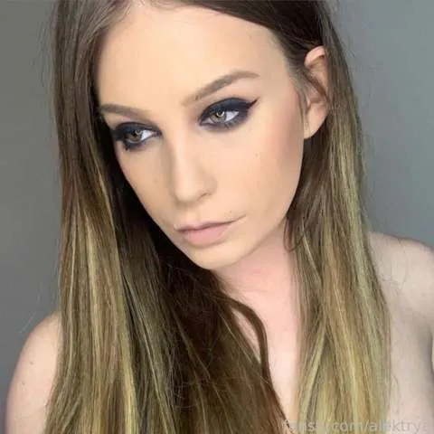 @alektrya