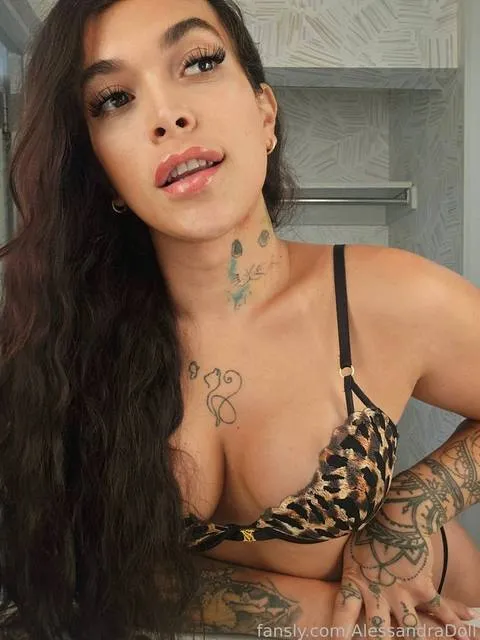 @AlessandraDoll
