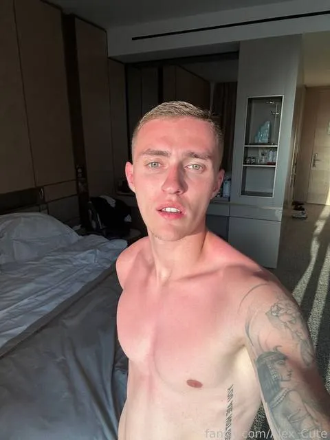 @Alex_Cute