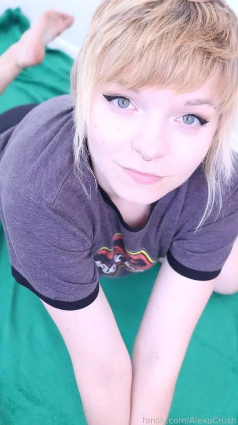 @AlexaCrush