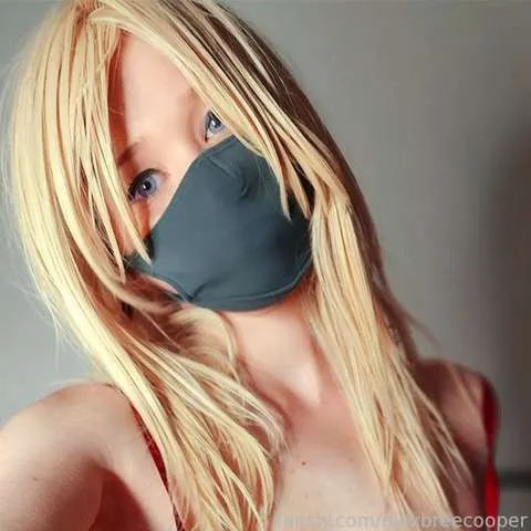@alexbreecooper