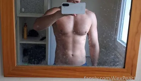 @AlexPeachy