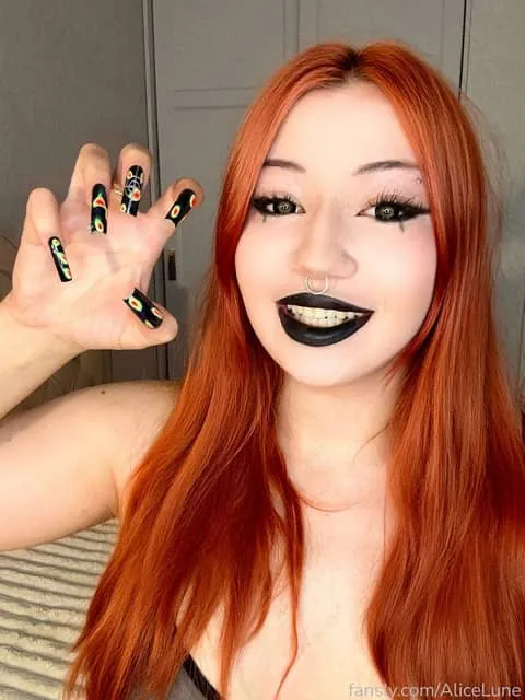 @AliceLune
