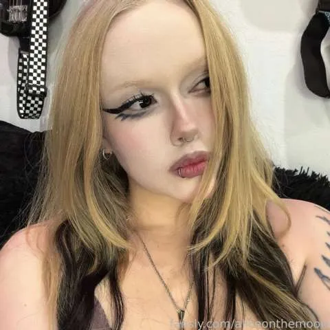 @aliceonthemoon