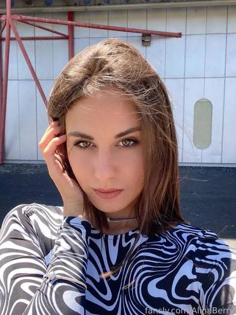 @AlinaBerry