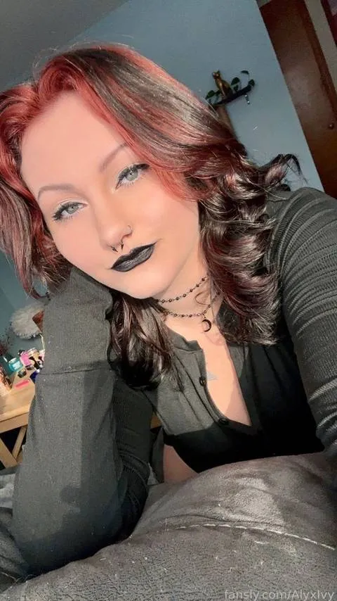 @AlyxIvy