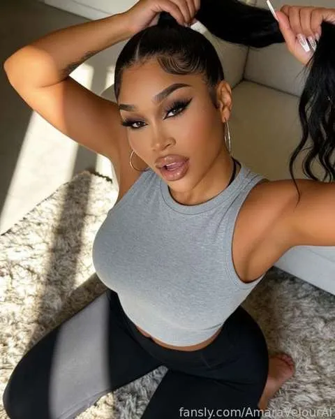 @AmaraVelourAI