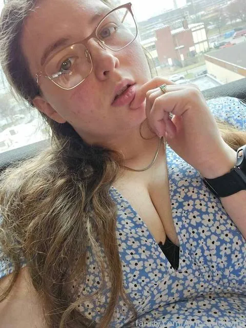 @AmberHotwife