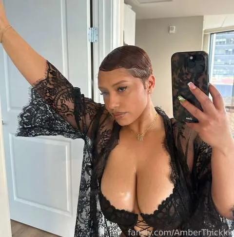 @AmberThickkk