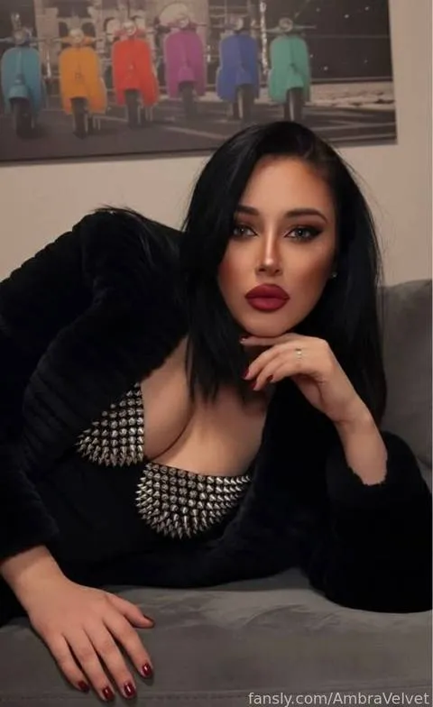 @AmbraVelvet