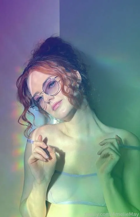 @AmelieMay