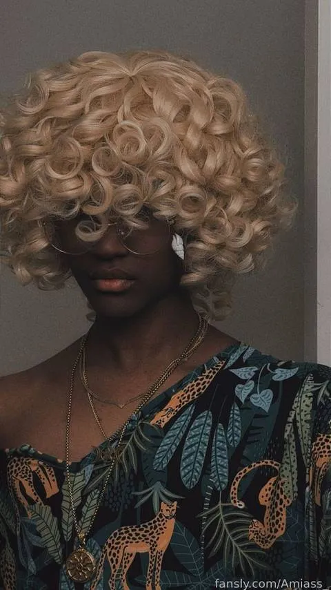 @Amiass_