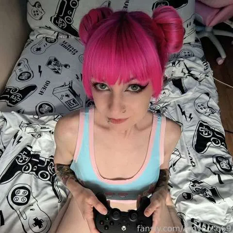 @AmyRose69