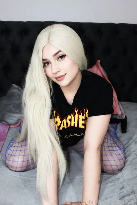 @Ana_wet