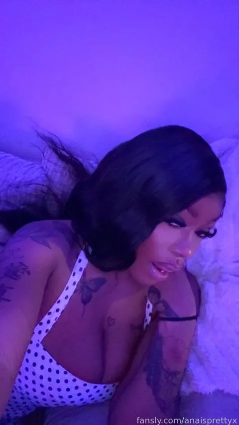 @anaisprettyx