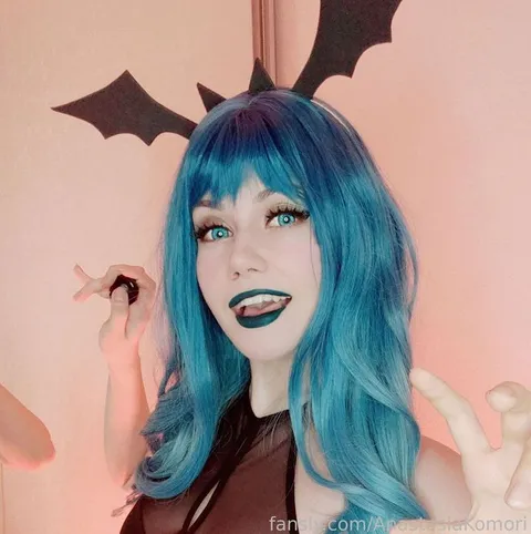 @AnastasiaKomori