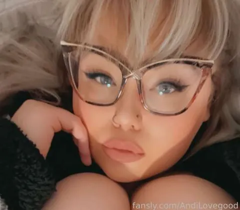 @AndiLovegood