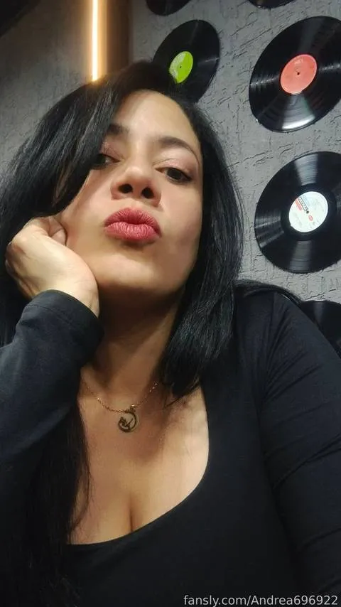 @Andrea696922