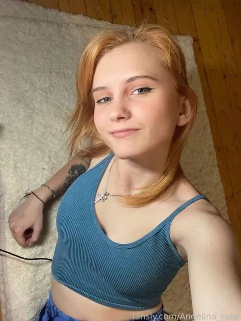 @Angelina_cute
