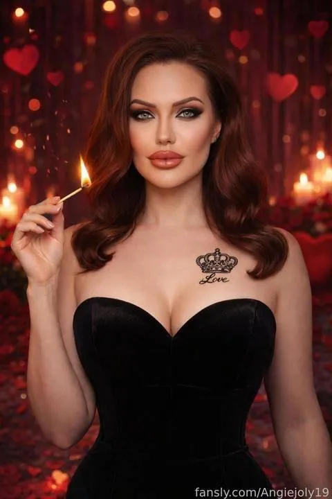 @Angiejoly19