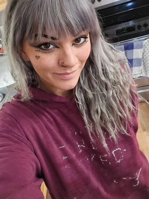 @anyalikestosuck