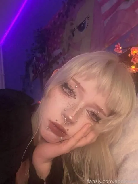 @aprilcutie