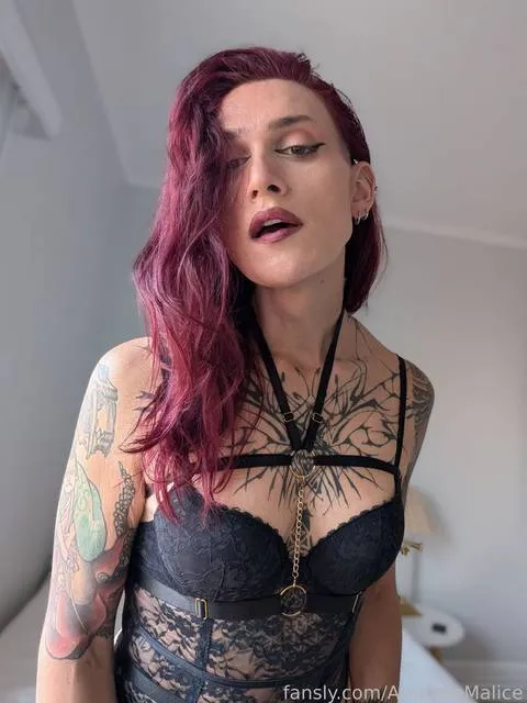 @ArachneMalice