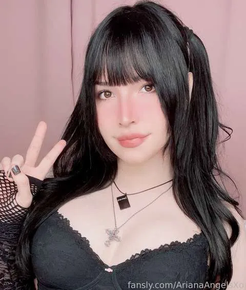 @ArianaAngelsXo