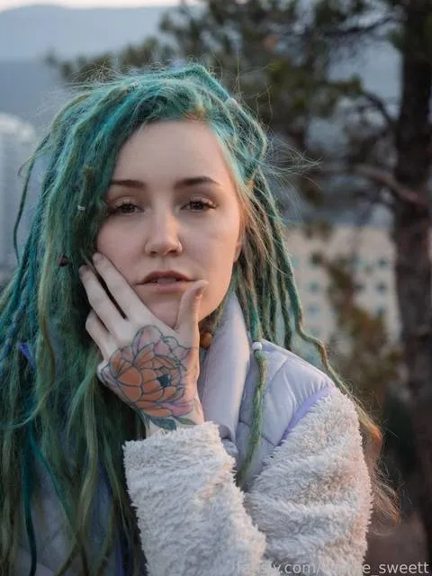 @AriDash