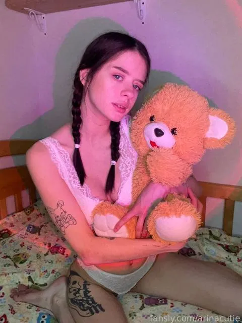 @arinacutie