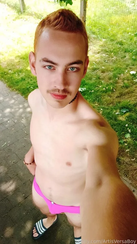 @ArtisVersaBoy