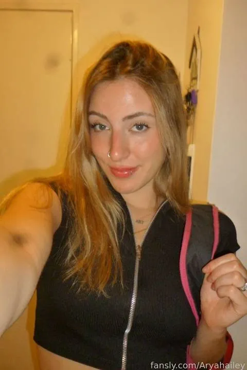 @Aryahailey