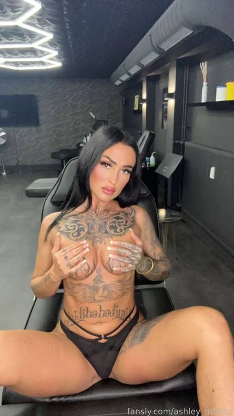 @ashley_adams
