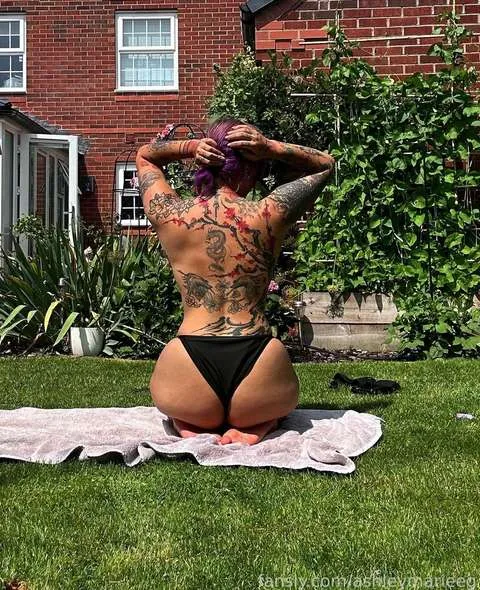 @ashleymarieeg