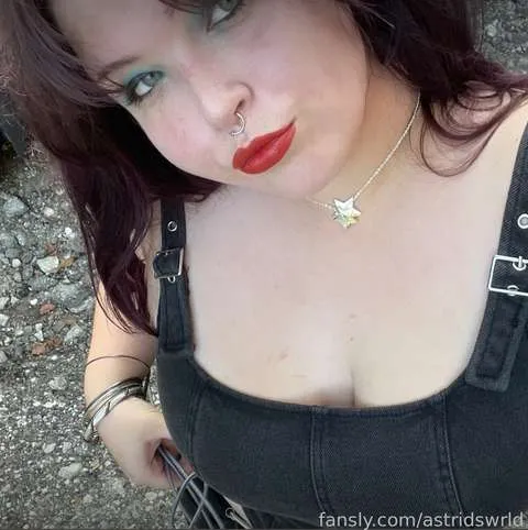 @astridswrld