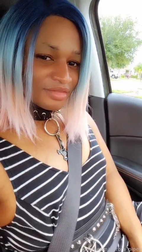 @Aurora_piper