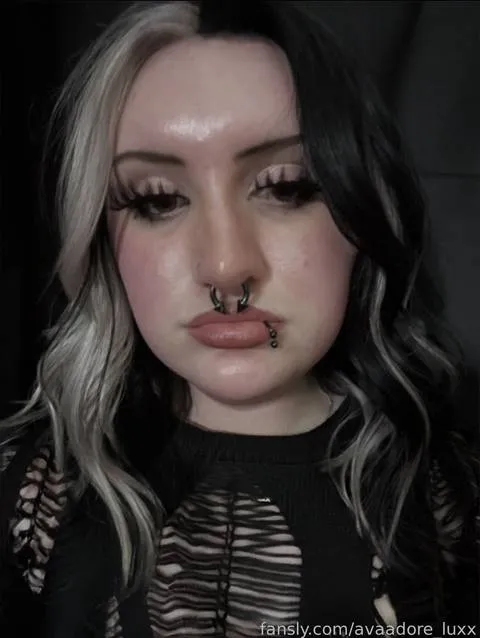 @avaadore_luxx