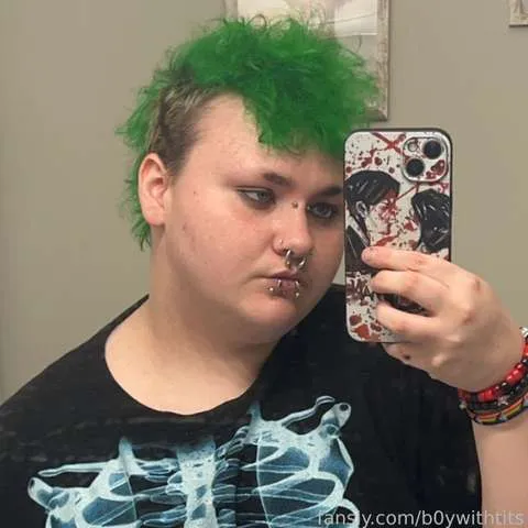 @b0ywithtits