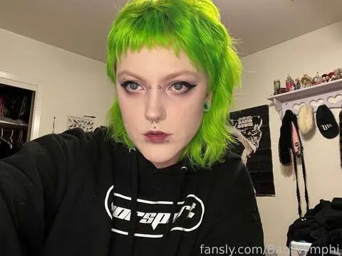 @BabiNymphi