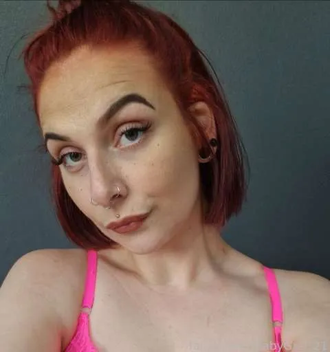 @BabyGxrl_21