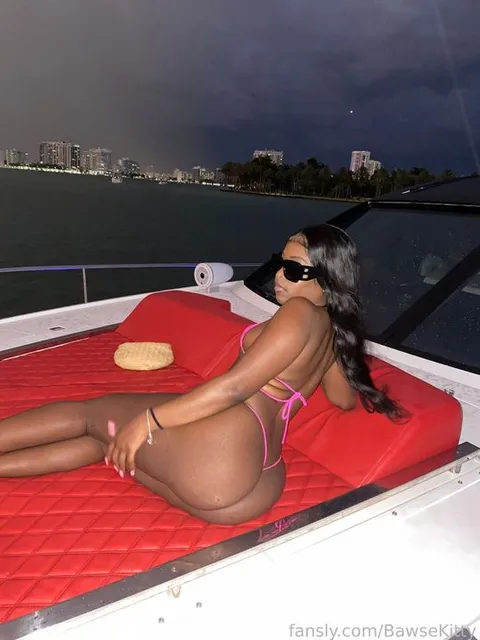 @BawseKitty