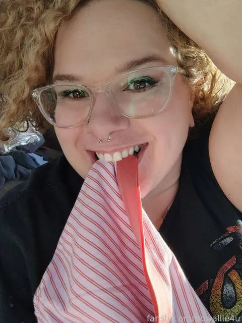 @bbwallie4u